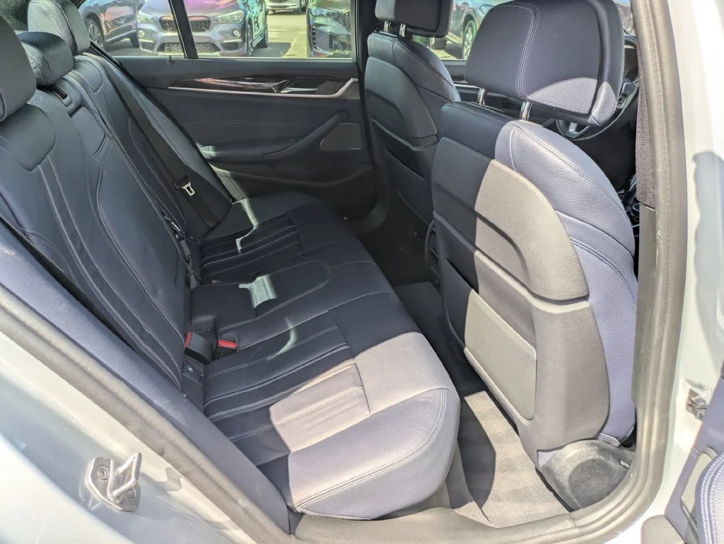 Used 2019 Silver BMW 530i image 21