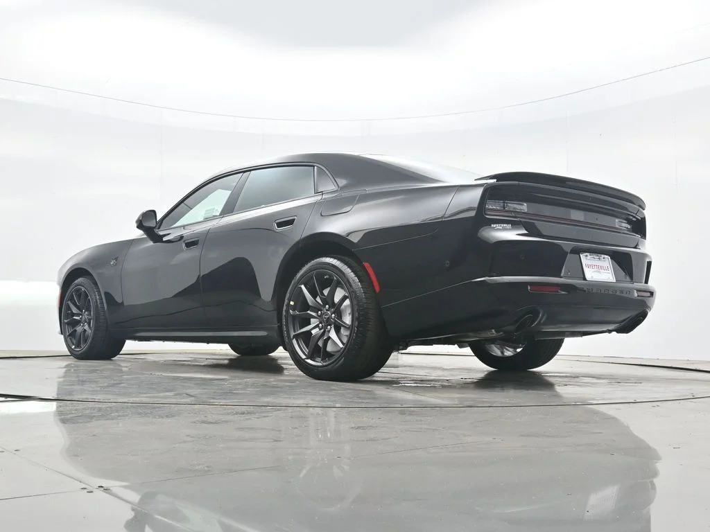 New 2026 Diamond Black Crystal Pearlcoat Dodge Scat Pack image 39