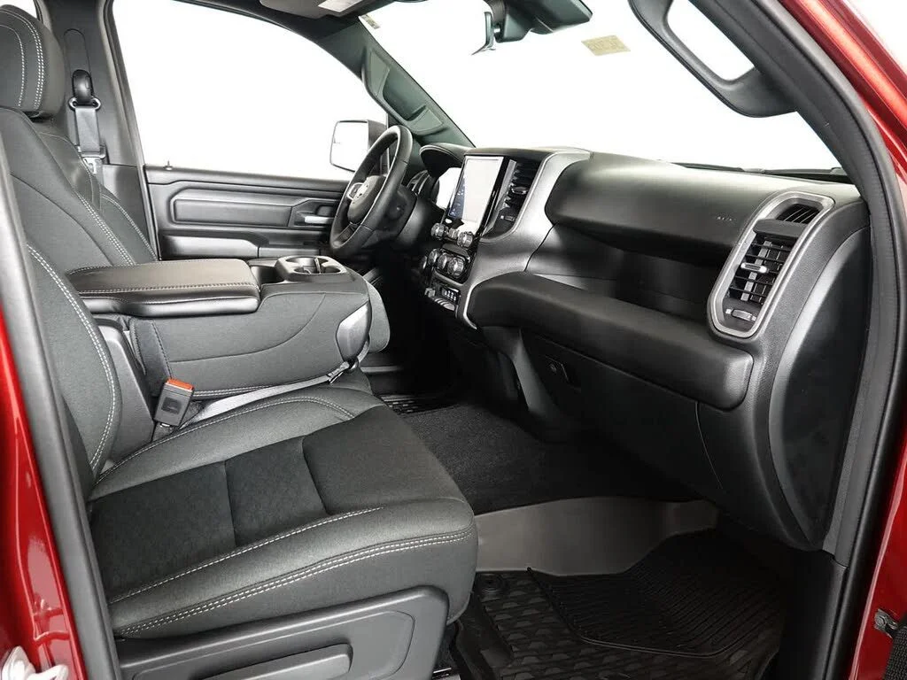2026 RAM 1500 Warlock - Photo 17
