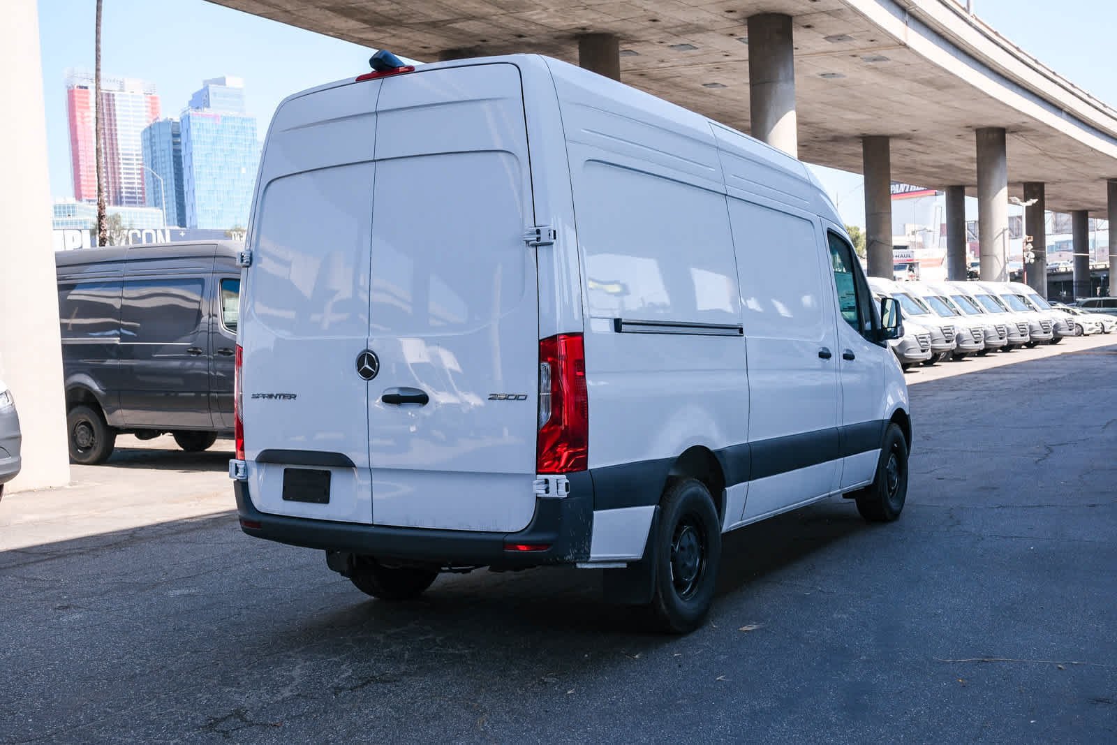 New 2025 Arctic+White Mercedes-Benz Cargo 144 WB  RWD 2.0L 4-Cylinder image 4