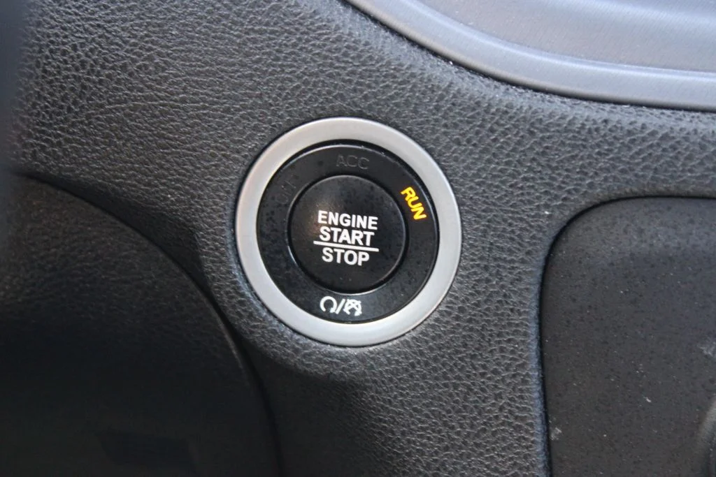 Used 2023 Gray Dodge SXT image 19