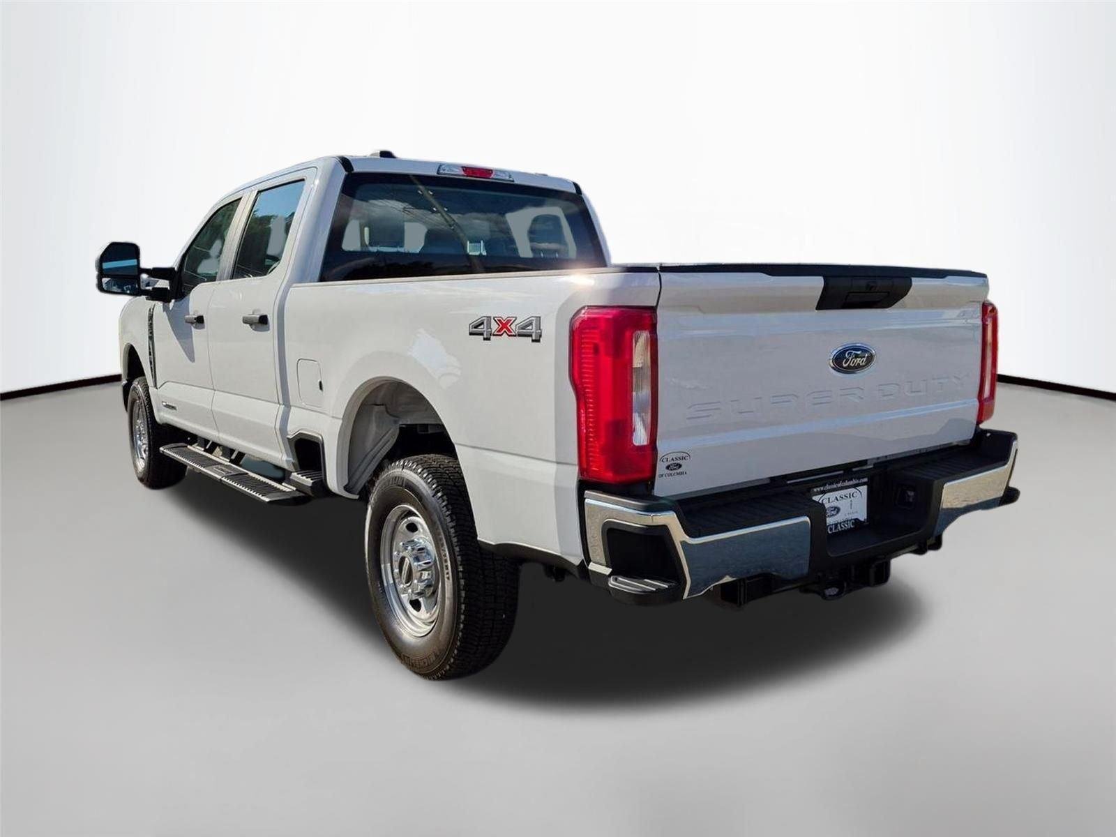 New 2026 Oxford White Ford F-250® XL image 7