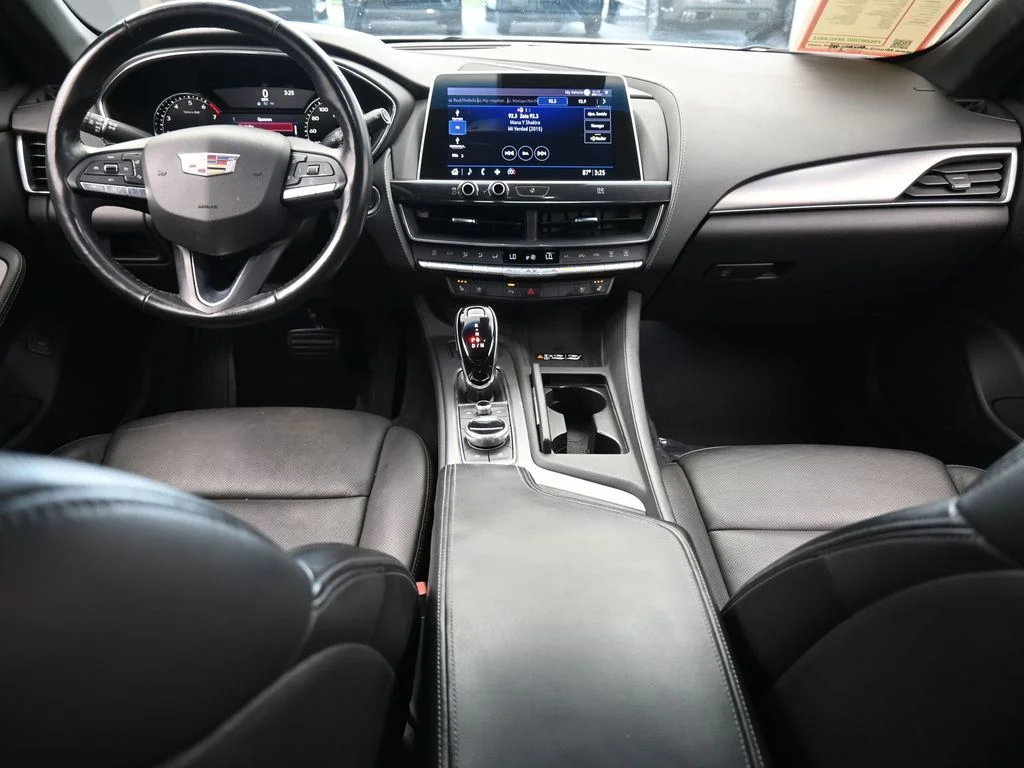 Used 2020 Crystal White Tricoat Cadillac Premium Luxury image 38