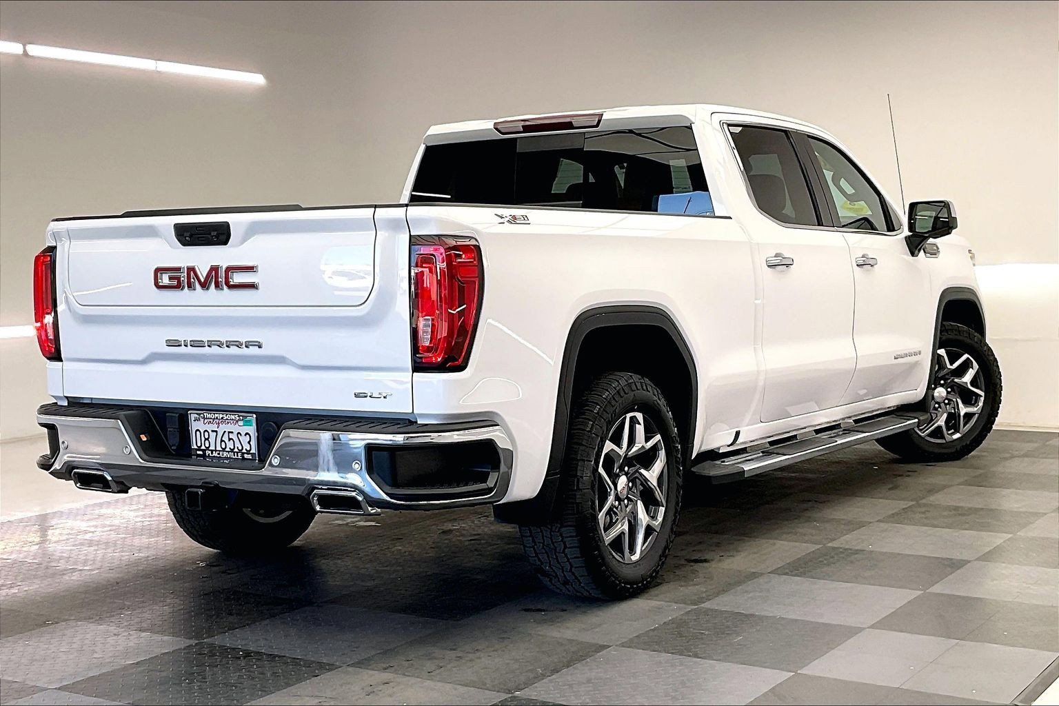 Used 2022 Summit White GMC SLT image 13