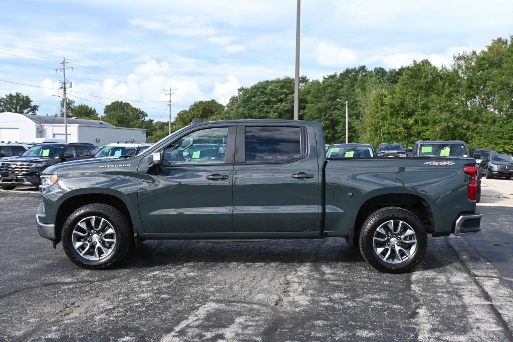 Used 2025 Cypress Chevrolet LT image 4