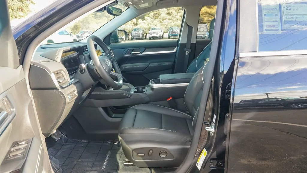 2026 GMC Terrain Denali - Photo 13