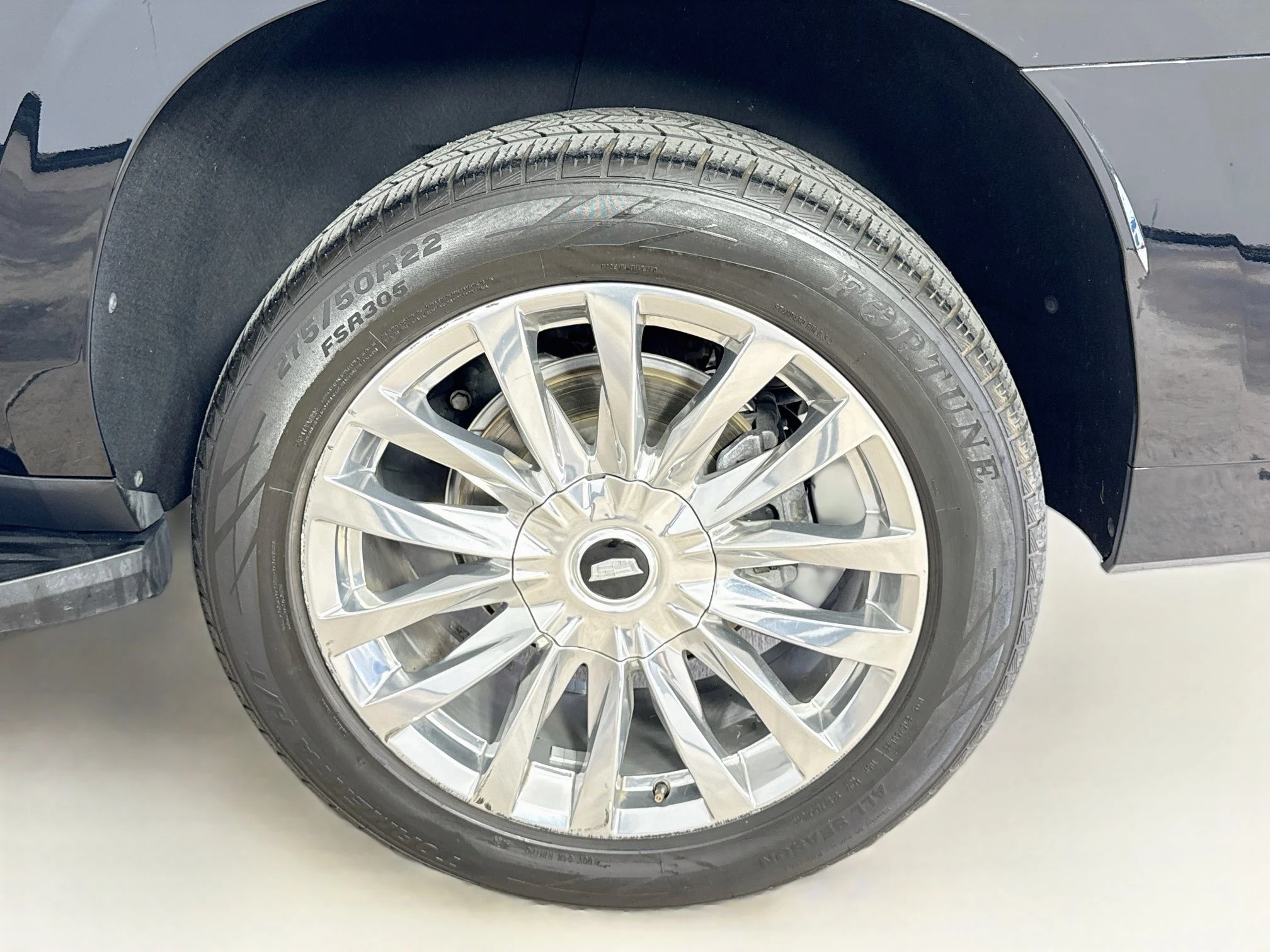 Used 2023 BLACK RAVEN Cadillac 4WD Sport image 35
