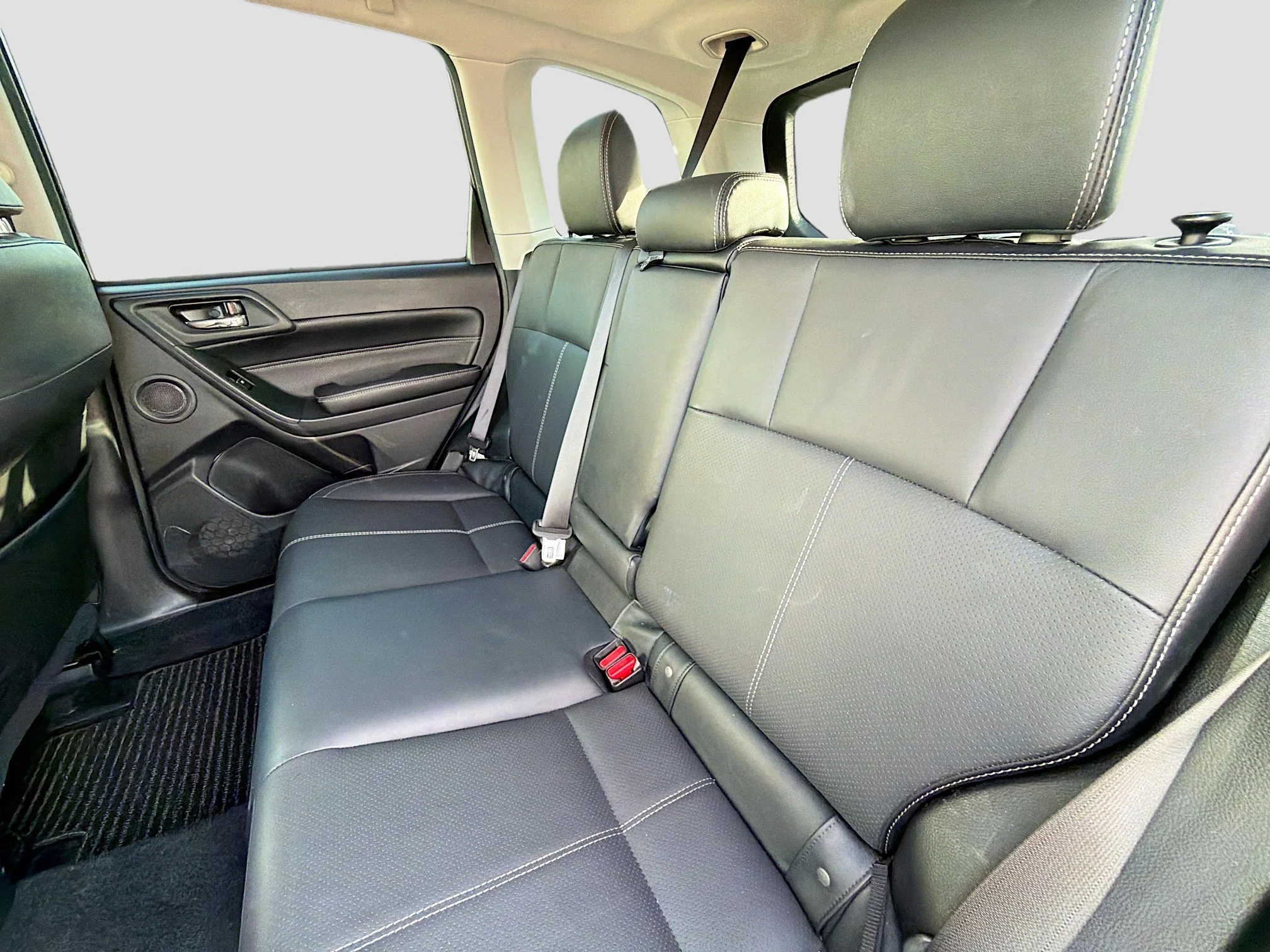Used 2018 Dark Gray Metallic Subaru Touring image 19