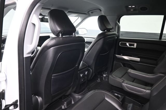 Used 2020 White Ford XLT image 2