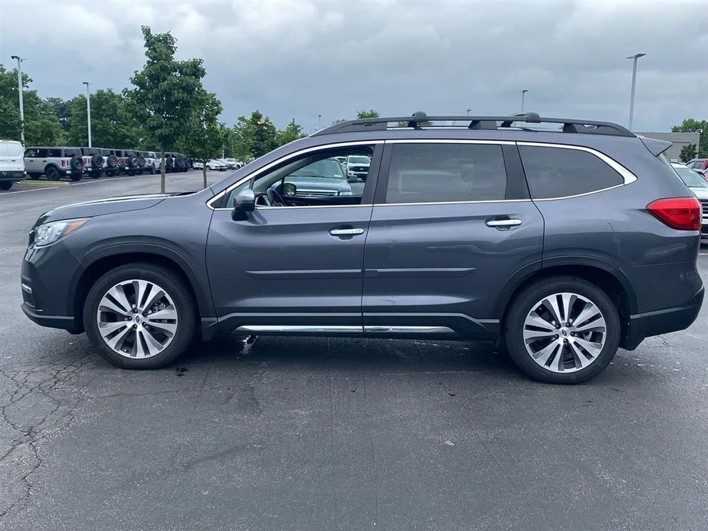 Used 2020 Magnetite Gray Metallic Subaru Touring image 8