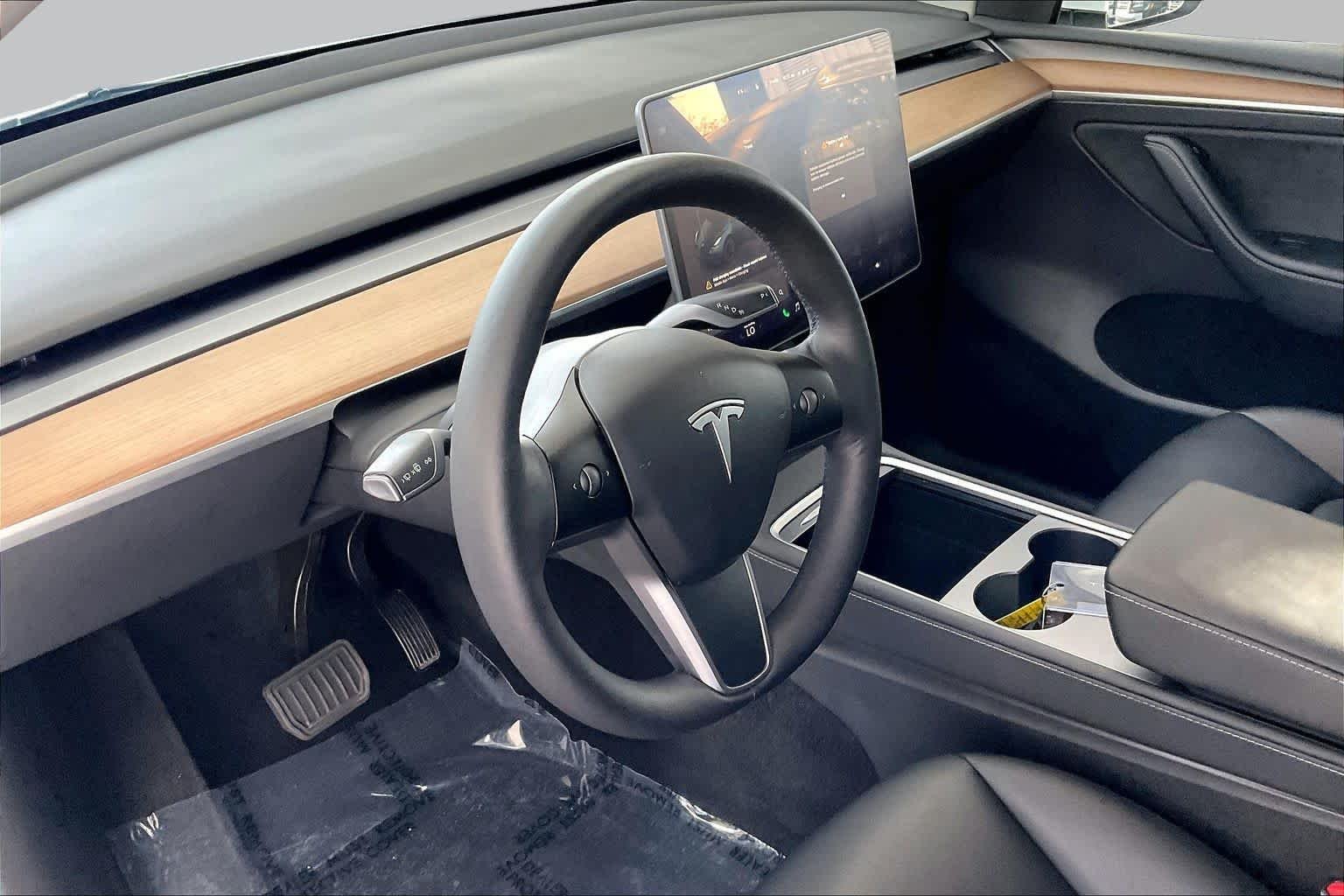 Used 2023 Pearl White Multi-Coat Tesla  image 17