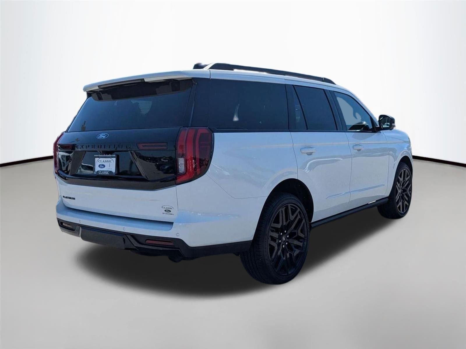 New 2026 Star White Metallic Tri-Coat Ford Platinum® image 5