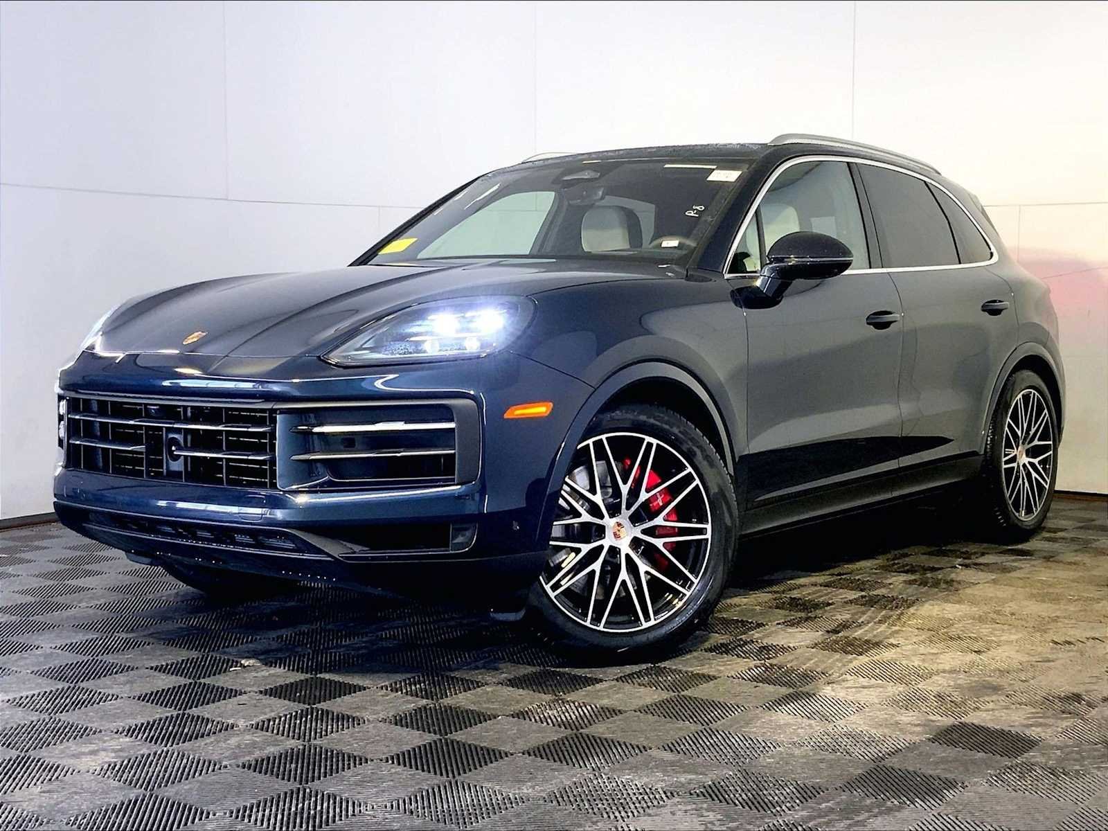 2026 Porsche Cayenne S's photo