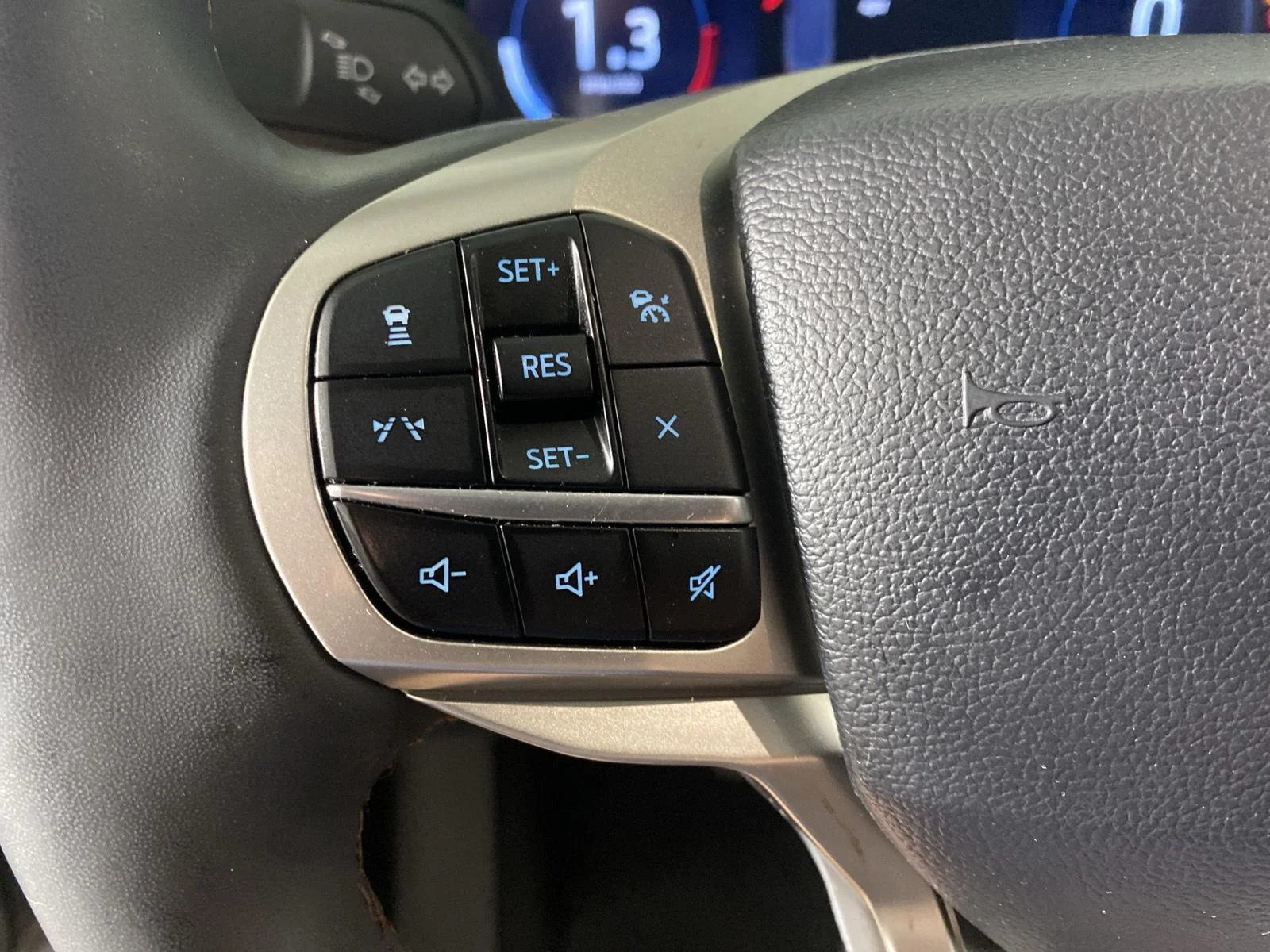 Used 2025 Carbonized Gray Ford Active image 14