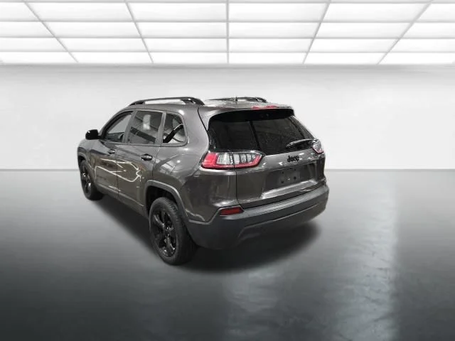 Used 2020 Gray Jeep Latitude Plus image 7