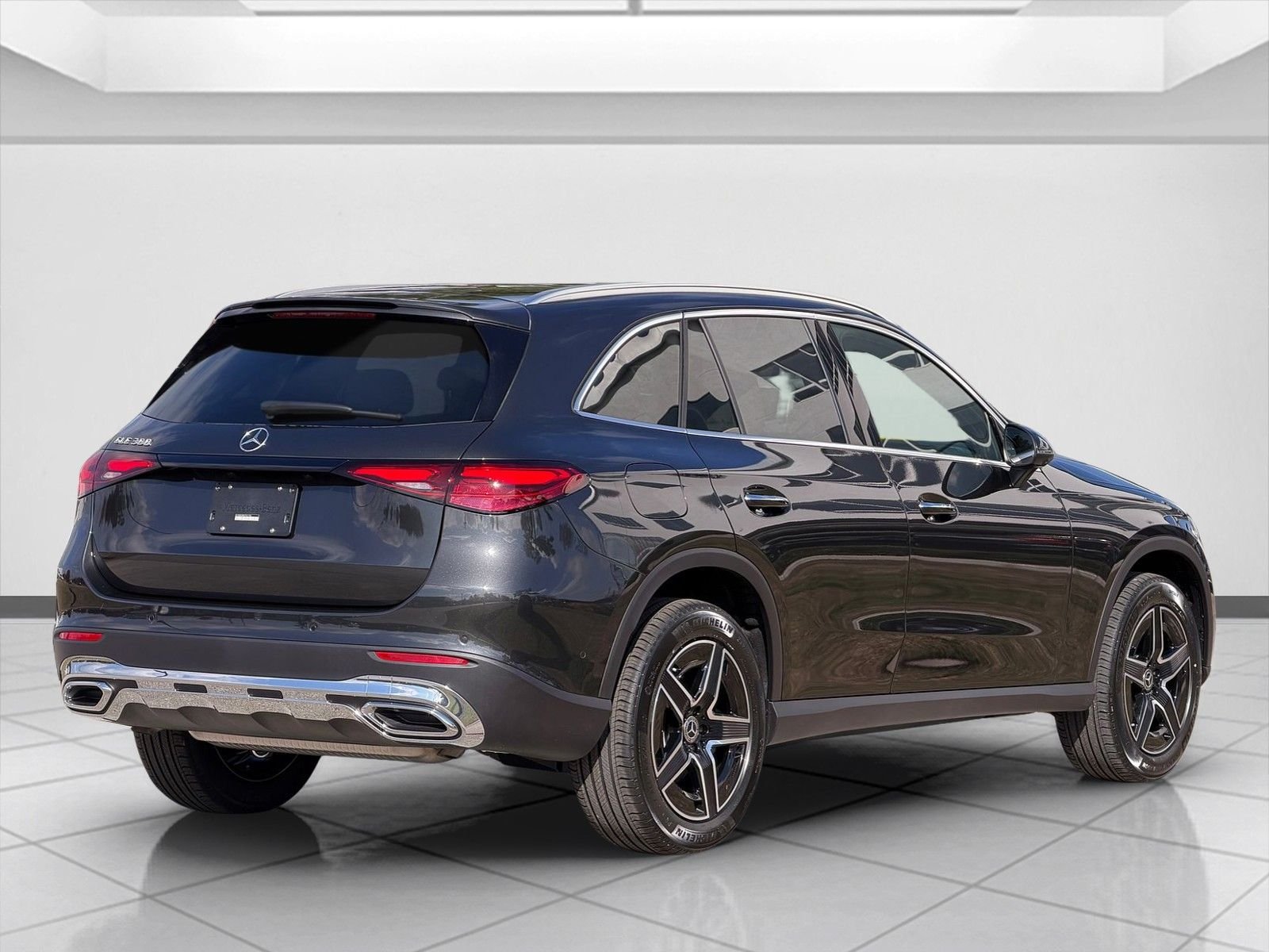 Certified Used 2026 Gray Mercedes-Benz GLC 300 image 3