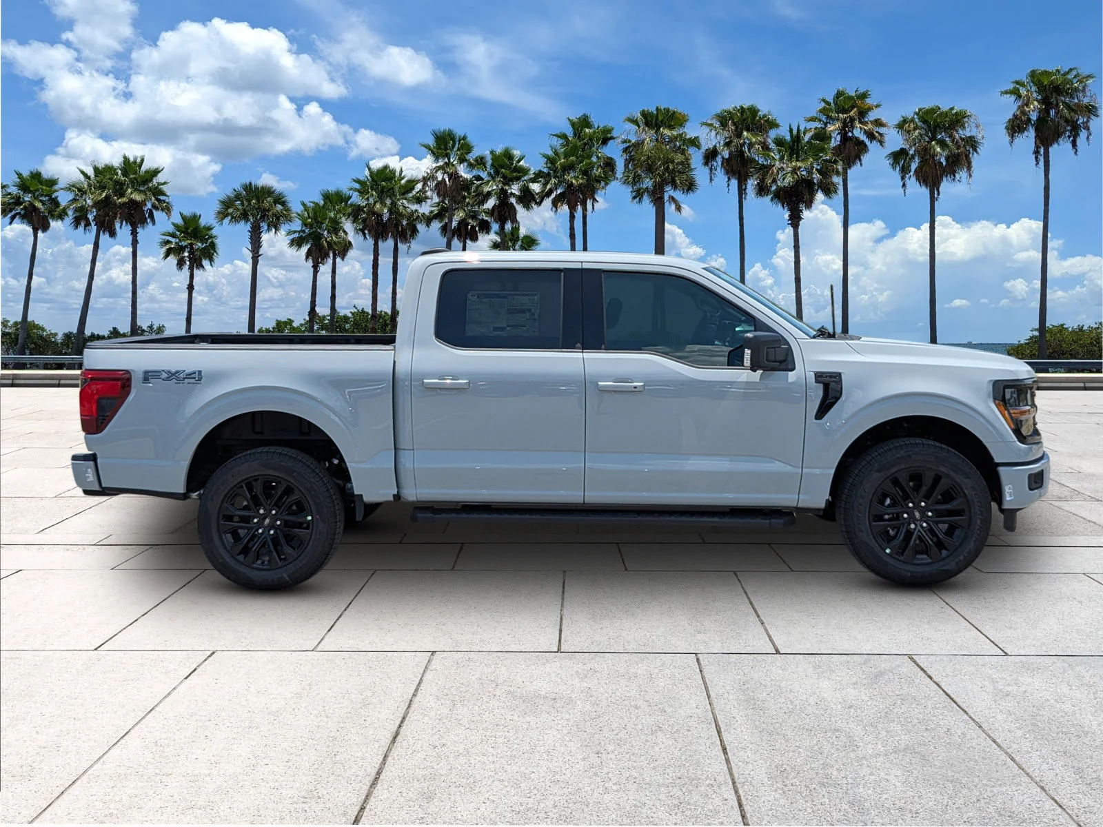 New 2026 Avalanche Ford XLT image 8