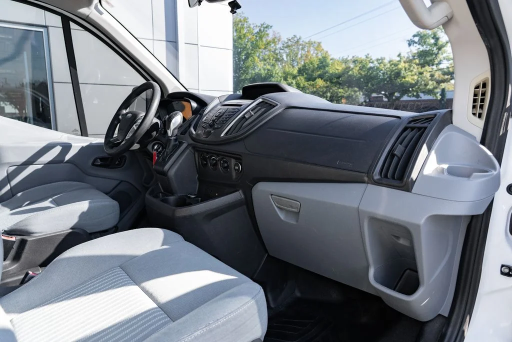 Used 2015 White Ford XLT image 24