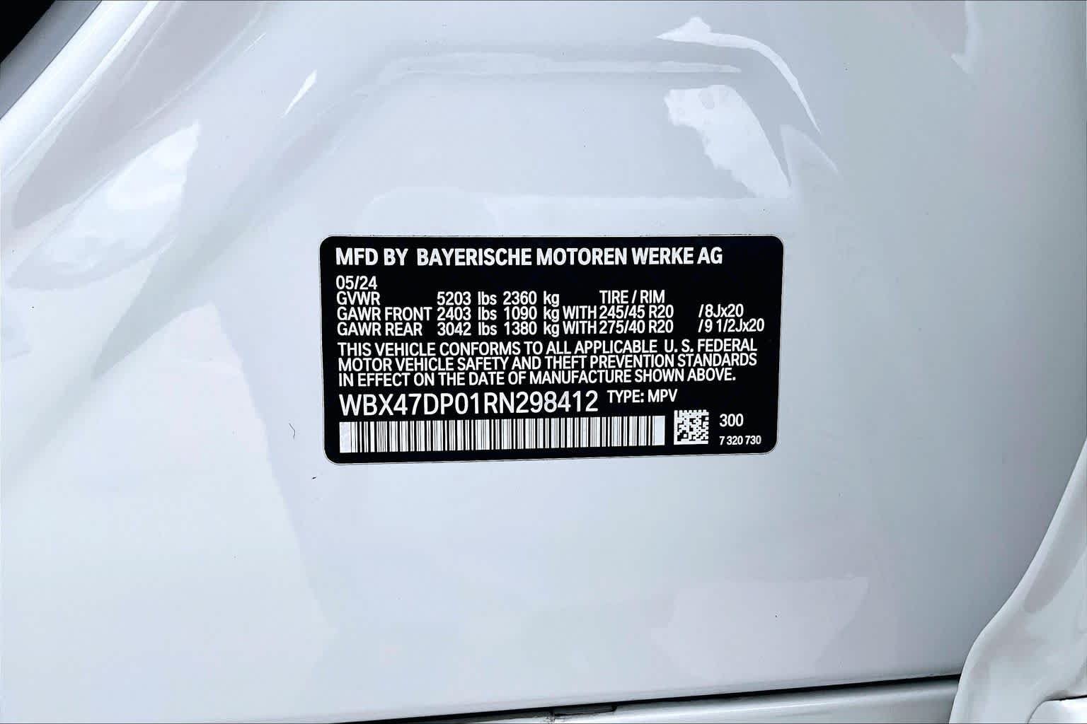 Used 2024 Alpine White BMW sDrive30i image 33