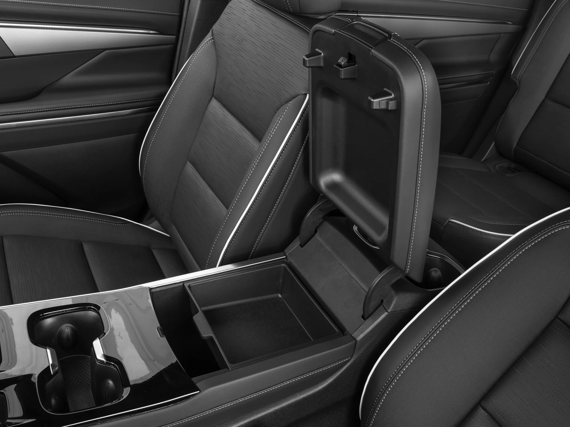 New 2026 Red Buick AWD 4dr Sport Touring image 9