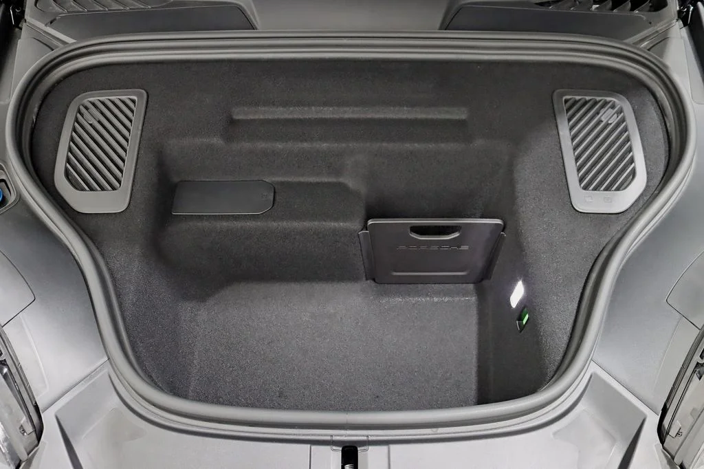 2025 Porsche Macan Electric Turbo