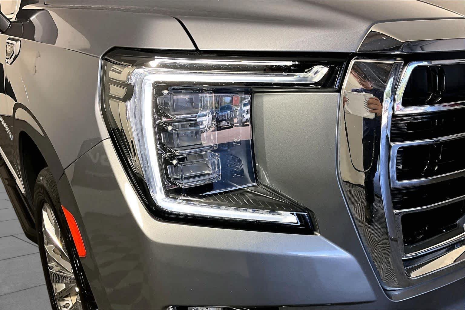 Used 2022 Satin Steel Metallic GMC SLT image 26