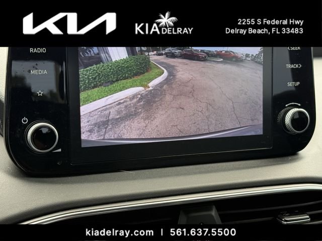 Used 2023 Silver Hyundai SE image 18