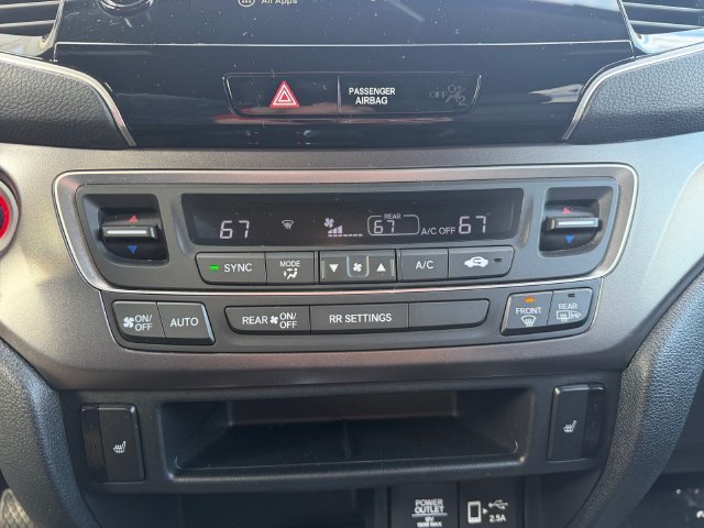 Used 2023 White Honda EX-L image 21
