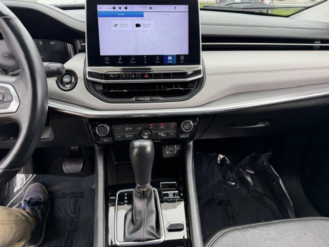Certified Used 2022 Diamond Black Jeep Limited image 16