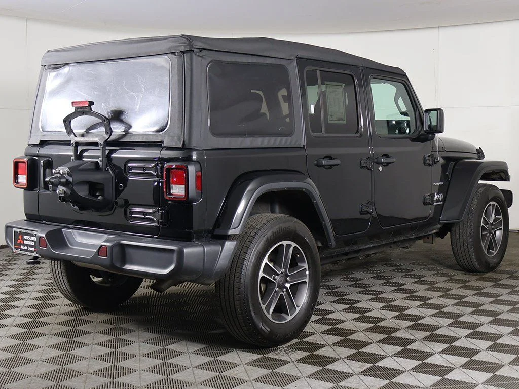 Used 2023 Black Jeep Sahara image 7