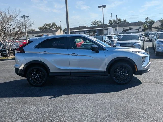 New 2026 Silver Mitsubishi LE image 5