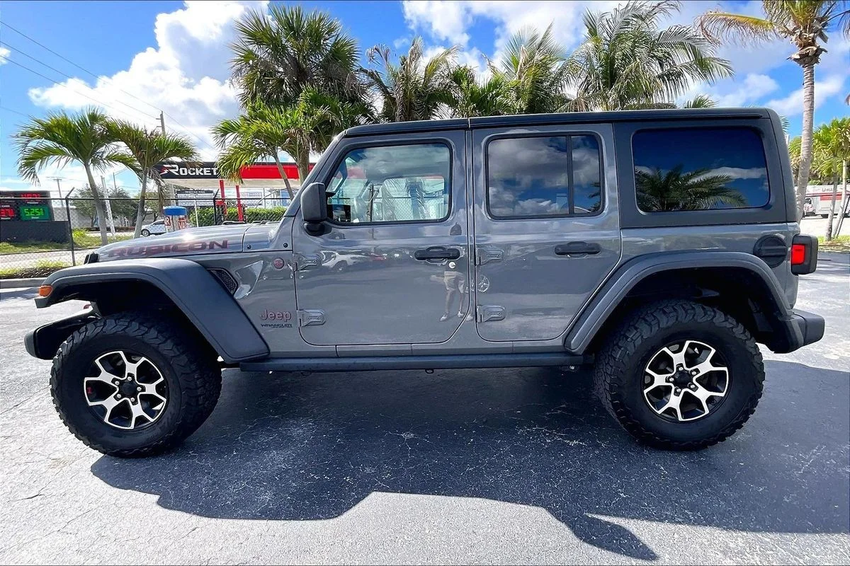 Used 2020  Jeep Rubicon 4x4 image 30