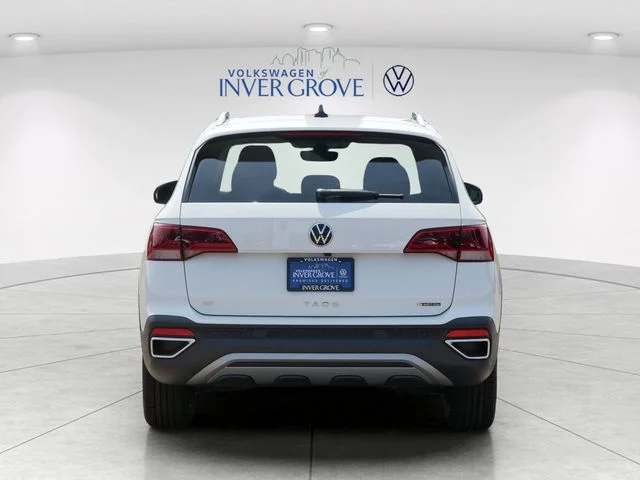 Certified Used 2023 White Volkswagen 1.5T SE image 6
