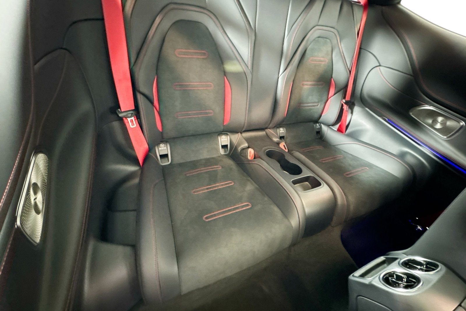 New 2026 Manufaktur Graphite Grey Magno Mercedes-Benz AMG® CLE 53 image 25
