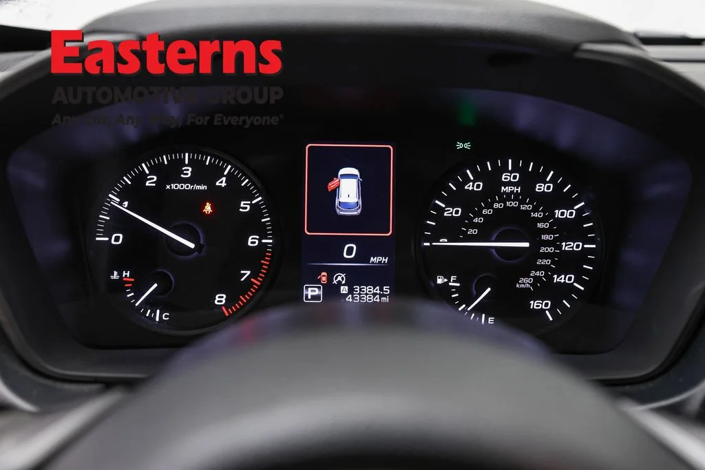 Used 2024 White Subaru Base image 17