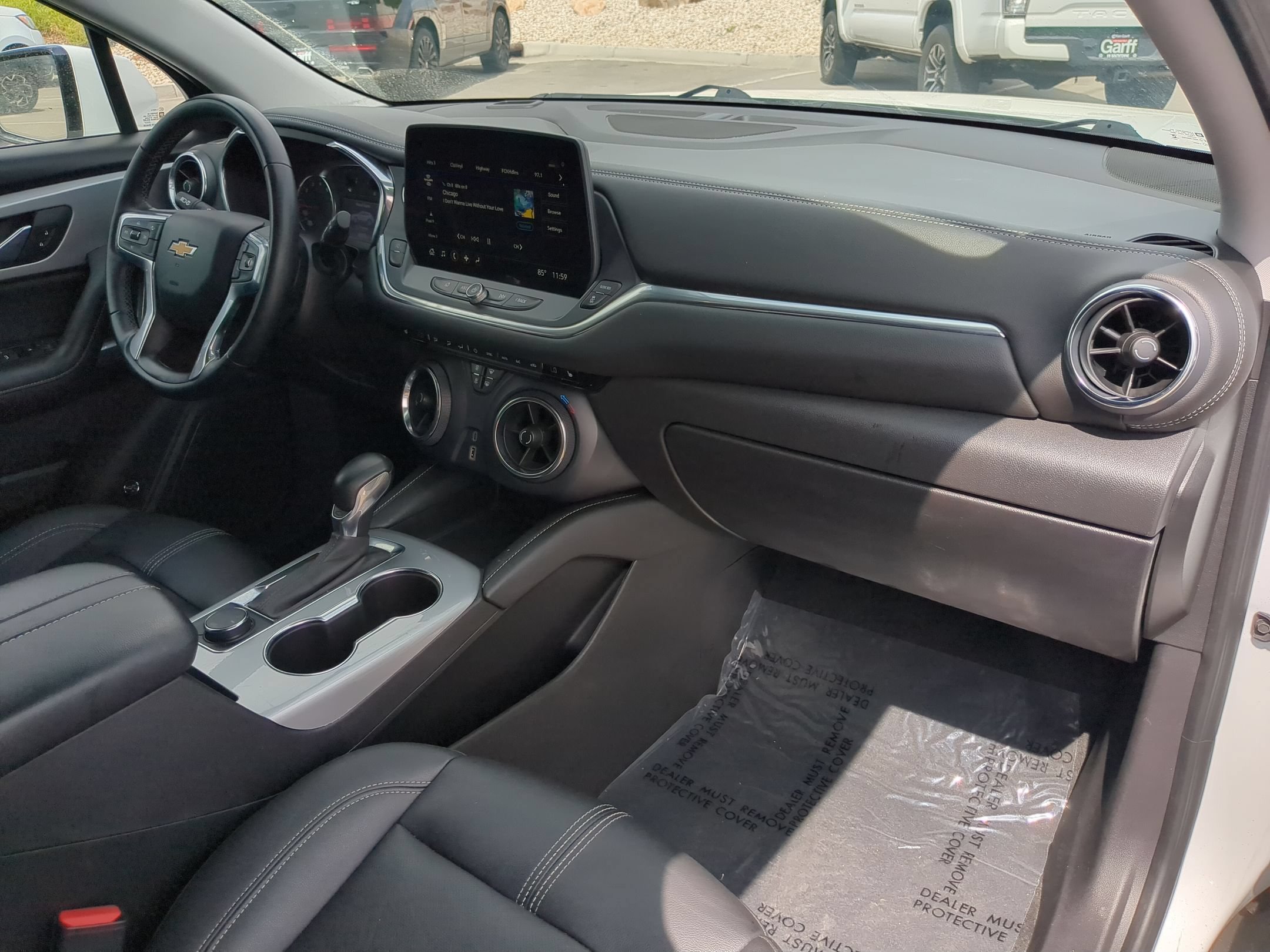 Used 2024 Summit White Chevrolet LT image 31