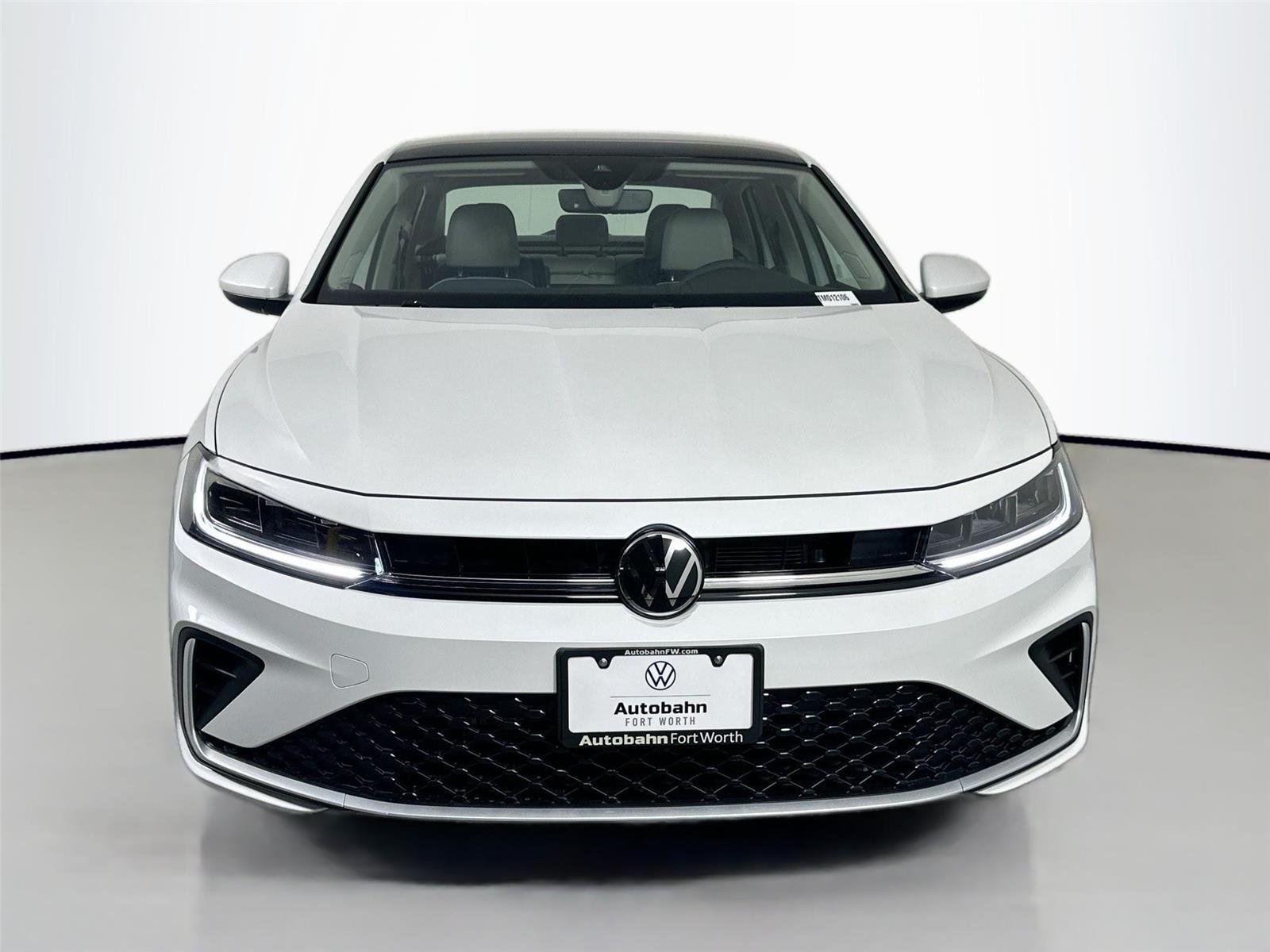 New 2026 Opal White Pearl Volkswagen SE image 2