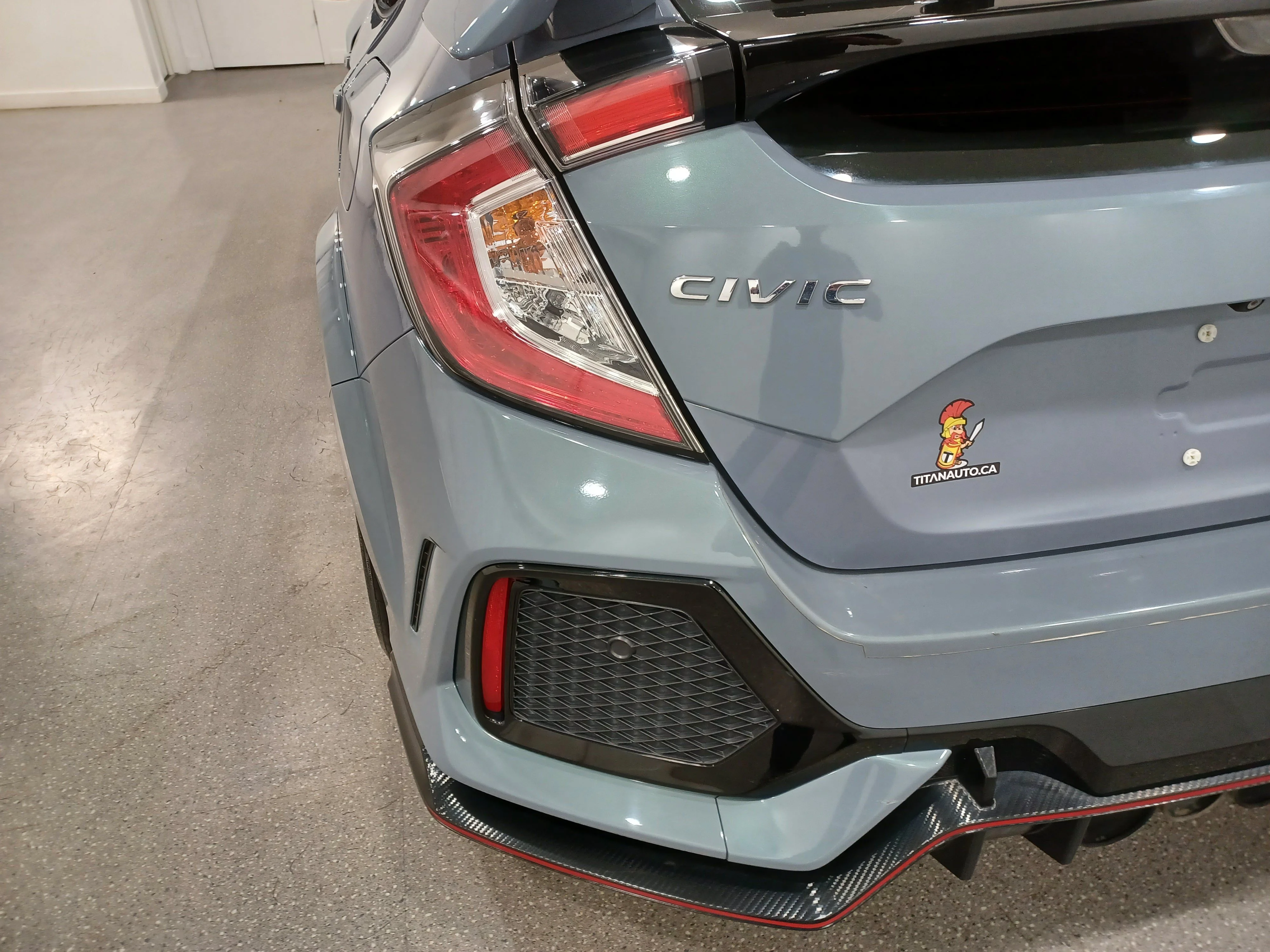 Used 2019 Sonic Grey Pearl Honda Manual*306HP!! | 6spd Manual | Sonic Grey Pearl | Red Alcantara Seats | Nav | Park Assist | CarPlay image 21
