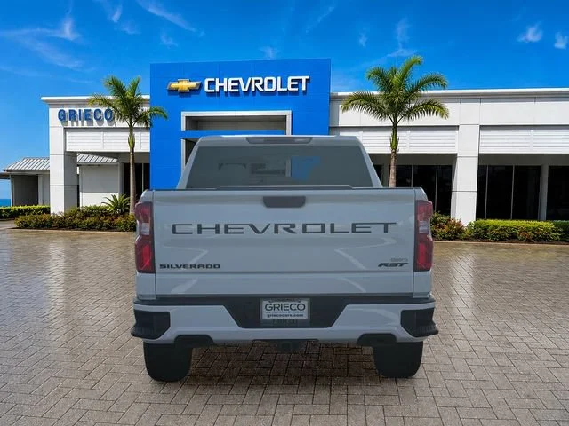 New 2026 Summit White Chevrolet RST image 5