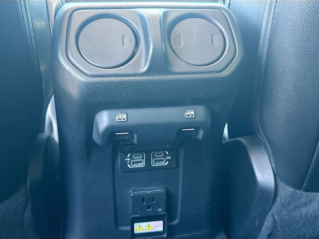 Used 2020 Sting-Gray Clearcoat Jeep Sahara image 27