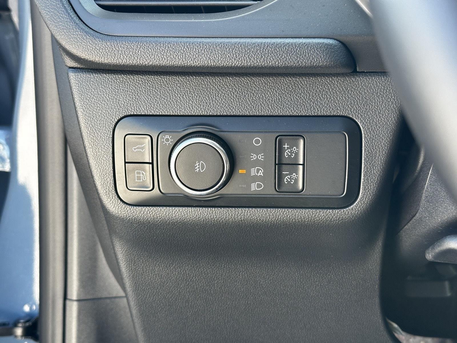 Used 2025 Vapor Blue Ford Platinum image 27