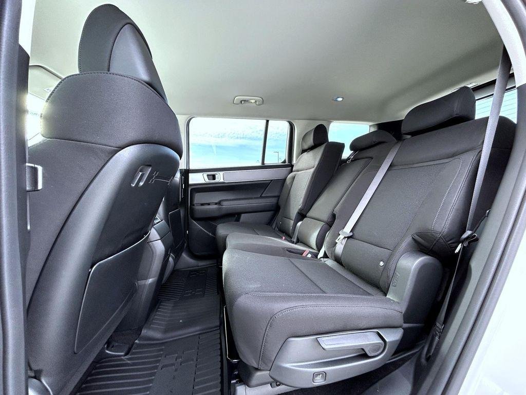 2026 Hyundai Santa Fe SE - Photo 11