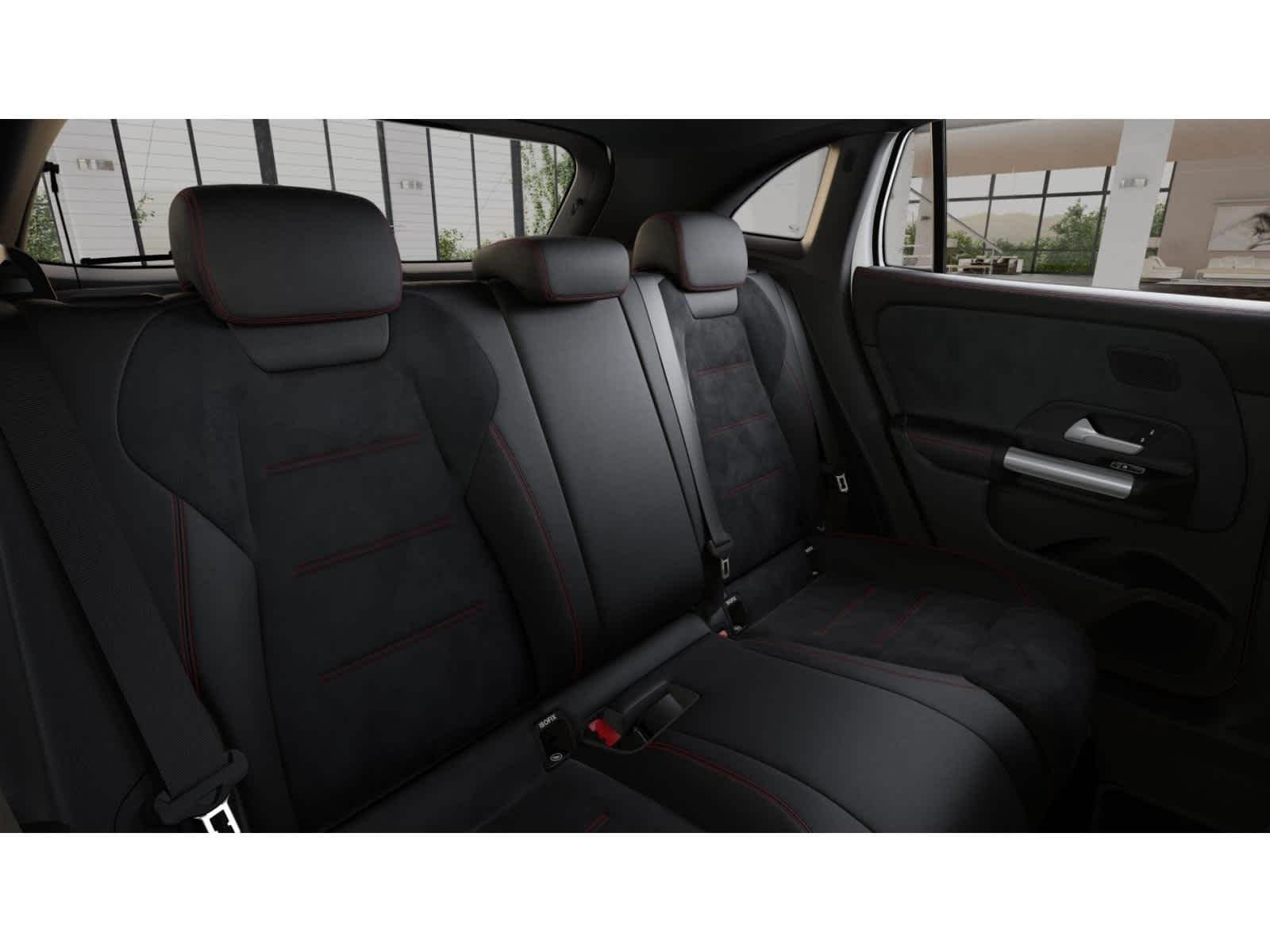 New 2026 Polar White Mercedes-Benz GLA 250 image 4