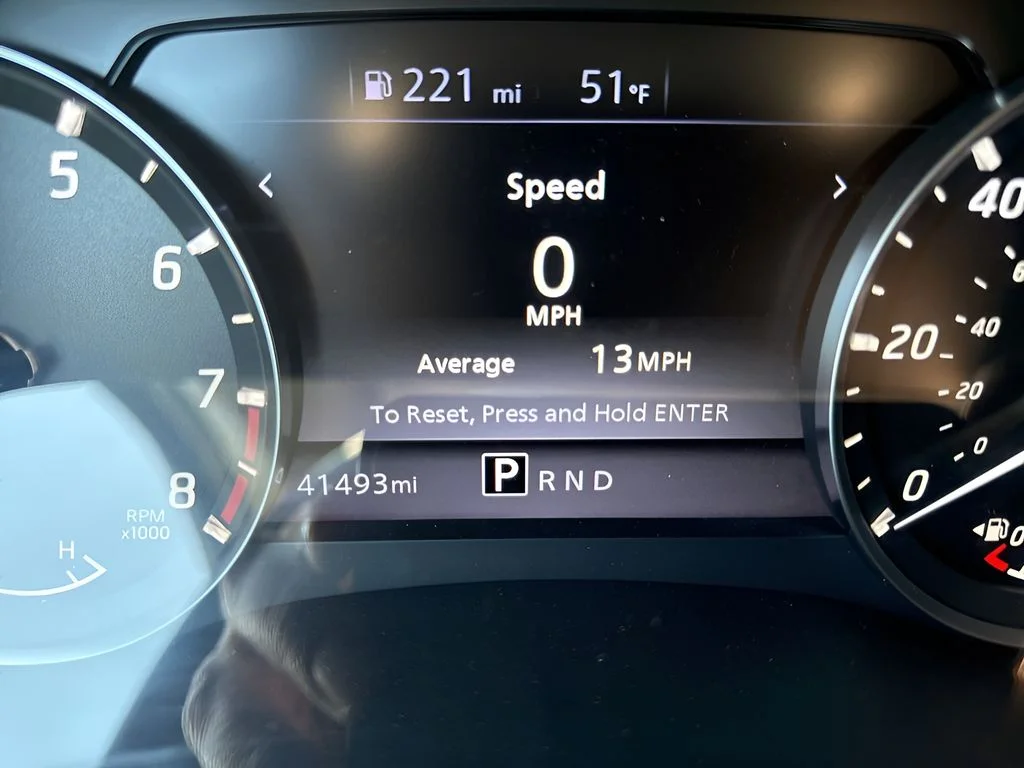 Used 2022 White Nissan S image 20