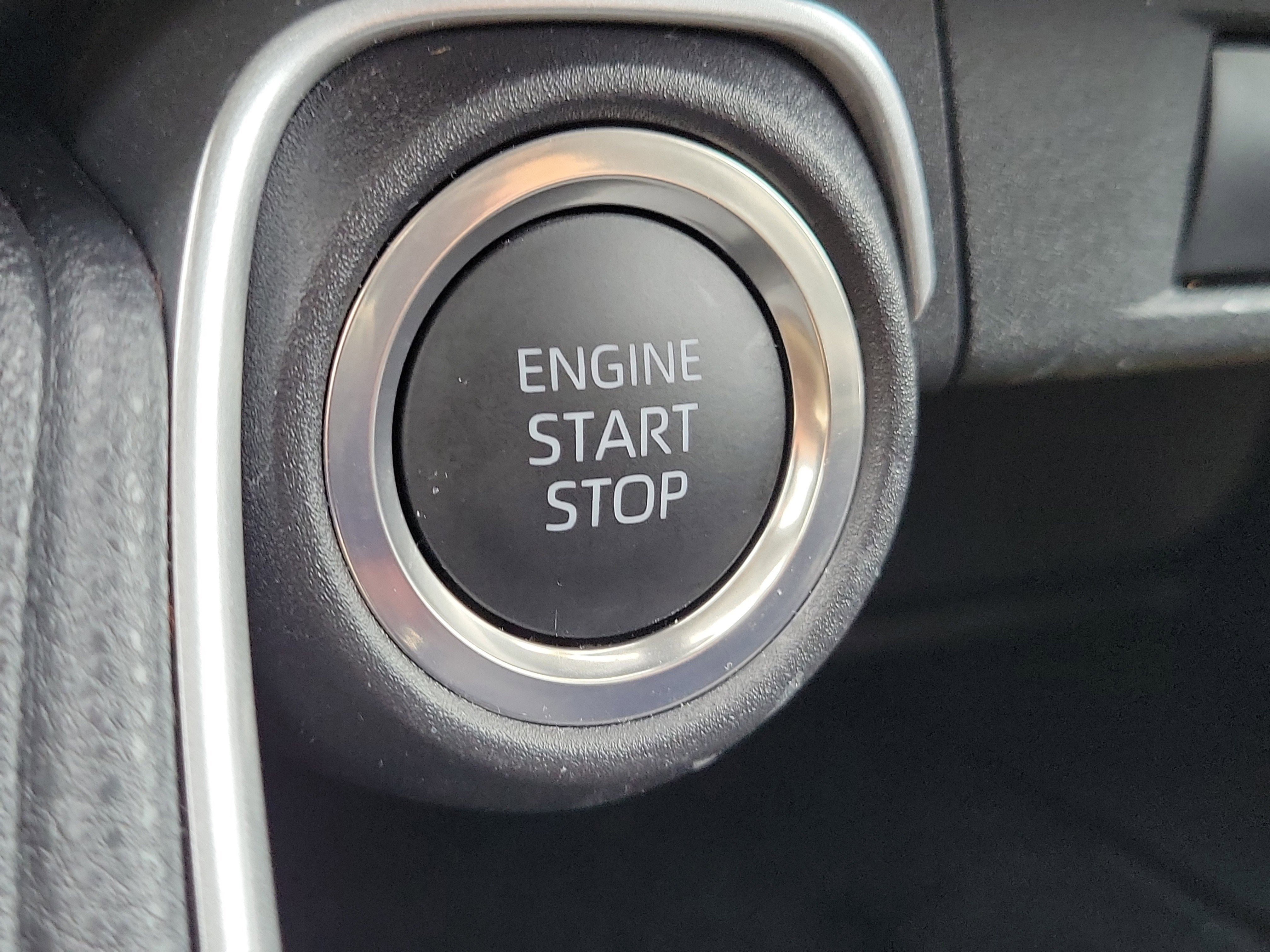 Used 2026 Cloud Toyota XLE image 34