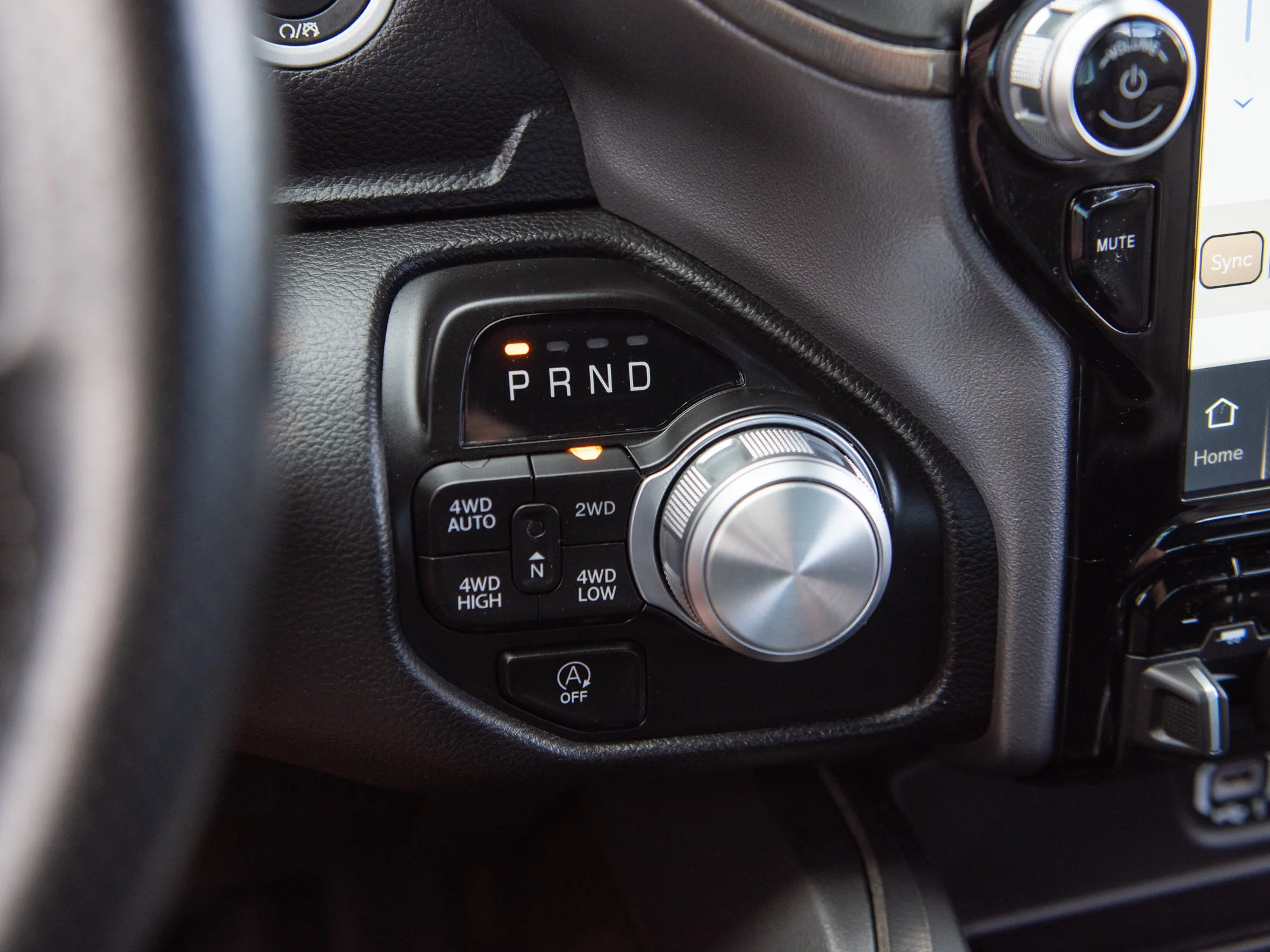 Used 2023 Blue RAM Sport* Crew Cab 4x4, Heated Leather, Remote Start, Alpine Audio image 21