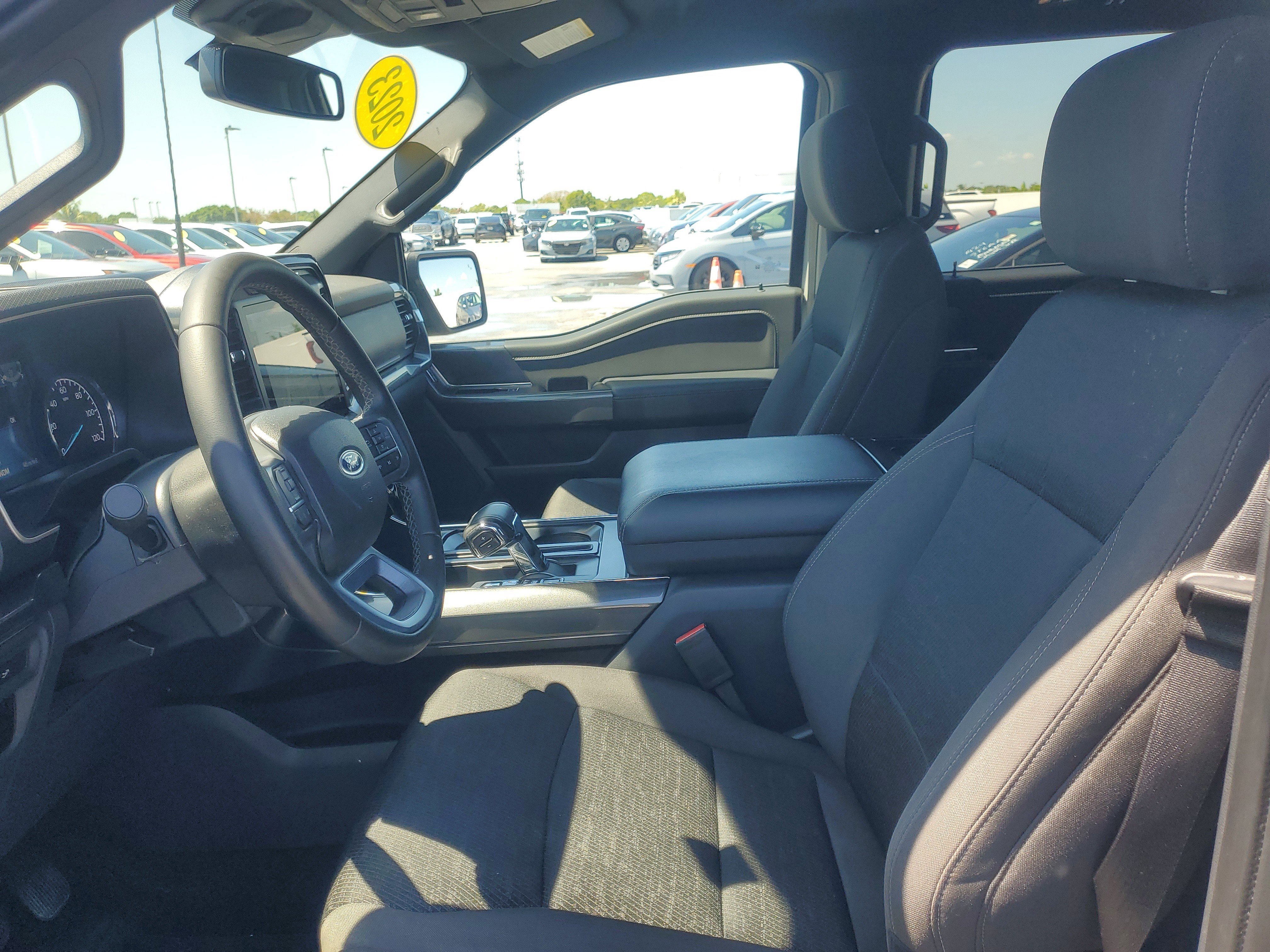 Used 2023 Avalanche Ford XLT image 13