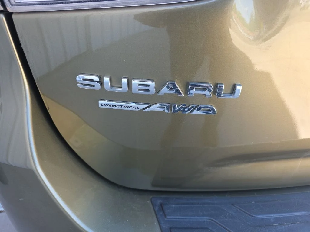 Used 2022 Green Metallic Subaru Premium image 7