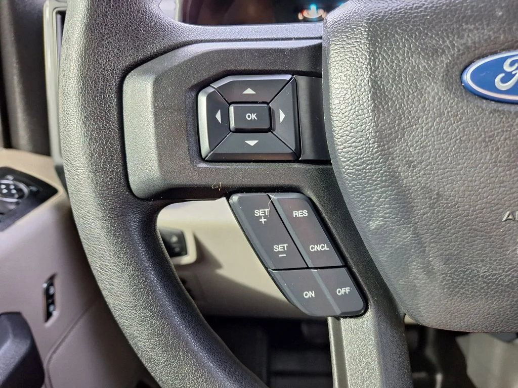 Used 2020 Black Metallic Ford XL image 17