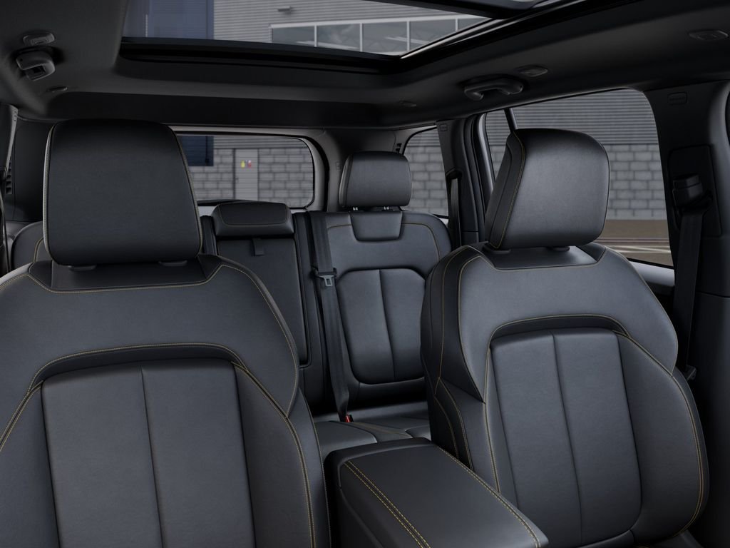 New 2026 Diamond Black Crystal Pearlcoat Jeep Limited image 26